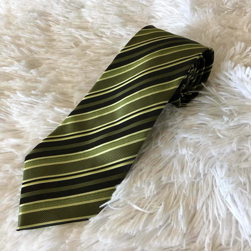 • Umber To Farsi Mens Necktie •
